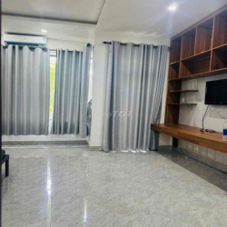 Nhà 3 tầng 5PN đường Hoàng Thế Thiện, Hoà Xuân