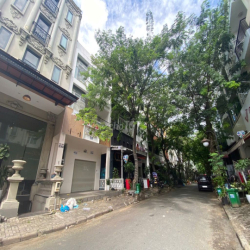 Nhà phố nguyên căn 4 lầu, kế căn góc 6*18,5m, làm văn phòng showroom