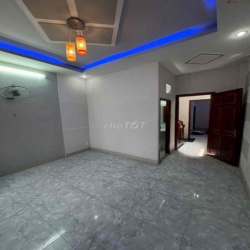 cho thuê nhà 237 pham văn chiêu p14(4x15) 2 lầu , 4pn , 3wc