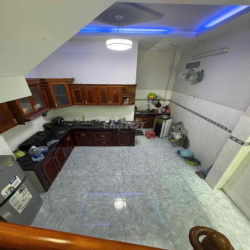 cho thuê nhà 237 pham văn chiêu p14(4x15) 2 lầu , 4pn , 3wc