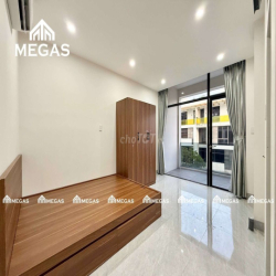 CHO THUÊ PHÒNG MỚI XÂY CÓ BAN CÔNG FULL NT BAO RỘNG GẦN ĐH UMT QUẬN 2.