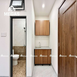 CHO THUÊ PHÒNG MỚI XÂY CÓ BAN CÔNG FULL NT BAO RỘNG GẦN ĐH UMT QUẬN 2.