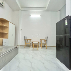 Căn hộ Studio full nội thất gần Parcmall Q8 