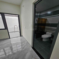 Cho Thuê Nhà 1/ Quang Trung P8