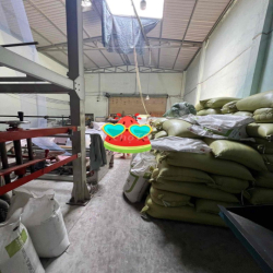 CẦN CHO THUÊ KHO - XƯỞNG MẶT TIỀN ĐƯỜNG GẦN CHỢ ĐẦU MỐI