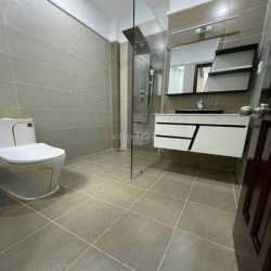 Cần cho thuê nhà góc 2MT kinh doanh Hoa Phượng P.2 Q.Phú Nhuận