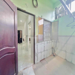 NHÀ CHO THUÊ 1 PN CÓ SÂN SAU RỘNG_NGAY KDC ĐẠI HỌC BÁCH KHOA_GIÁ TỐT