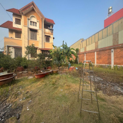 Mặt bằng 2.000m² tại An Phú Đông 9