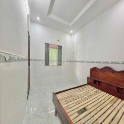 NHÀ CHO THUÊ 1 PN CÓ SÂN SAU RỘNG_NGAY KDC ĐẠI HỌC BÁCH KHOA_GIÁ TỐT