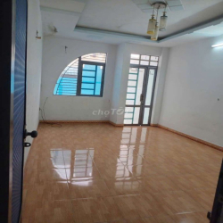 Cho thuê nhà 1 lầu đường HT12 Quận 12