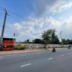 Cho thuê 3200m2 Đất TMDV đường Nguyễn Văn Cừ