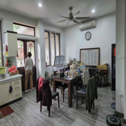 cho thuê nhà sân vườn Âu cơ Tây hồ