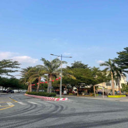 Cho thuê nhà Thương Mại Dịch Vụ Phú Mỹ 3PN-3WC Full Nội Thất