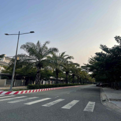 Cho thuê nhà Thương Mại Dịch Vụ Phú Mỹ 3PN-3WC Full Nội Thất