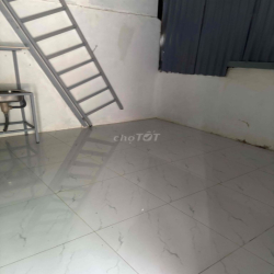 Nhà cho thuê giá 1Tr8 gần cầu gạch tôm đường lvl