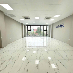 Cho thuê văn phòng tại Thái Hà 100m2 giá 18t sàn cực , sạch sẽ