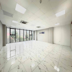 Cho thuê văn phòng tại Thái Hà 100m2 giá 18t sàn cực , sạch sẽ
