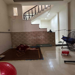 Cho Thuê Nhà Mặt Tiền Lê Văn Khương HM..giáp Q12,Dt:4x25m 1 Lầu 2pn2wc