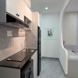 phòng mới setup mới 100% có giặt sấy tivi thang máy