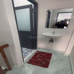 Cho thuê nhà Mới Xây chỉ 10 triệu,  Trệt 1 lửng 1 lầu, 2PN 3VS,