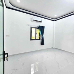 🌹🌹🌹 CHO THUÊ NHÀ MỚI KINH KONG - 2L 4PN - HẺM 1806 HTP 🌹🌹🌹