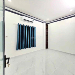🌹🌹🌹 CHO THUÊ NHÀ MỚI KINH KONG - 2L 4PN - HẺM 1806 HTP 🌹🌹🌹