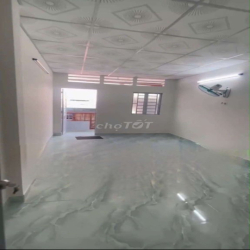 Cho thuê nhà Mới Xây chỉ 10 triệu,  Trệt 1 lửng 1 lầu, 2PN 3VS,