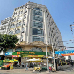 CHO THUÊ CĂN HỘ TIỆN ĐI Q4, GẦN LOTTE,UFM,…