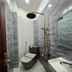 nhà fun nội thất ,đường Nguyễn du p7 gv