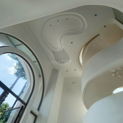 CHO THUÊ BIỆT THỰ CAO CẤP 15,8x20 — Thạnh Mỹ Lợi HCM