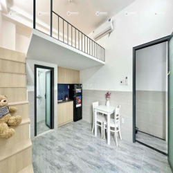 CHO THUÊ CĂN HỘ DỊCH VỤ CAO CẤP FULL NỘI THẤT - CỬA SỔ GẦN ÂU CƠ