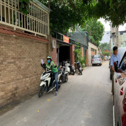 Văn phòng 45 m2 giá *** 12 triệu bao phí ql, ngay sân bay TSN