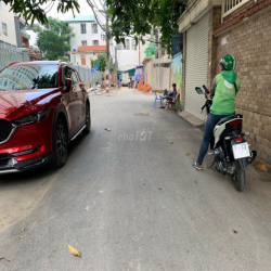 Văn phòng 45 m2 giá *** 12 triệu bao phí ql, ngay sân bay TSN