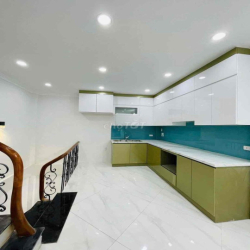 Nhà mới tinh Trương Định 4PN, 5 tầng, ở gia đình/văn phòng, vào ở ngay