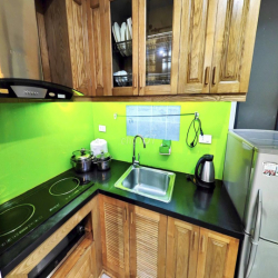 Trống sẵn Studio 40m2 full đồ , ban công thoáng, BA ĐÌNH