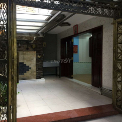 Nhà biệt thự 216m² dtich 4×18m có 2lầu,,4pn và 4wc ở Trần xuân Soạn Q7