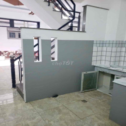 NHÀ THUÊ ( 3.5X7 ) 2PN2WC HẺM 945/ QUANG TRUNG GẦN CHỢ CẦU