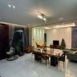 BIỆT THỰ ĐỘC LẬP CAO CẤP KHÔNG GIAN SỐNG & LÀM VIỆC ĐẲNG CẤP TẠI QUẬN7