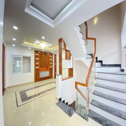 Cho thuê nhà vừa ở vừa làm văn phòng công ty 