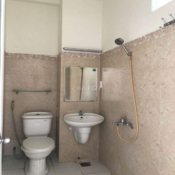 Cho thuê Mặt Bằng Kinh Doanh 3.8m x 30m, MT Đường Kha Vạn Cân, 1 T2L