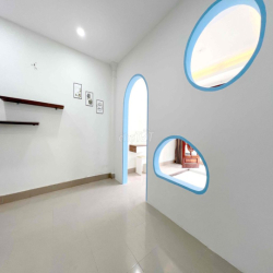 Chính Chủ,Cho Thuê Phòng 45m2 , Full Nội Thất , Ban Công