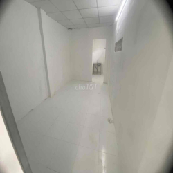 Nhà cấp 4 trống, cho nuôi thú cưng