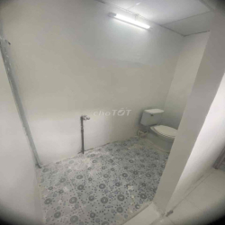 Nhà cấp 4 trống, cho nuôi thú cưng