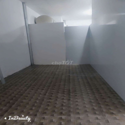 kho cho thuê 18×12 gạch men.có điện 3 pha.