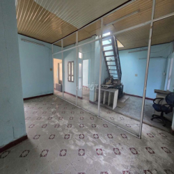 Cho thuê nhà 2 tầng Lê Duẫn