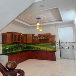 cho thuê nhà HXH bình thới, gần công an Q11. DT: 4x17, 5PN