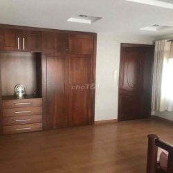 cho thuê nhà HXH bình thới, gần công an Q11. DT: 4x17, 5PN