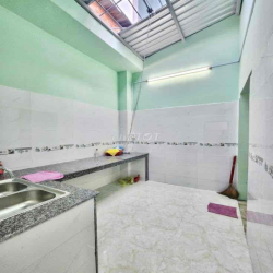 🍀🍀KHO MỚI LÓT SÀN 100% CONTAINER TẬN NHÀ KHO 135M2