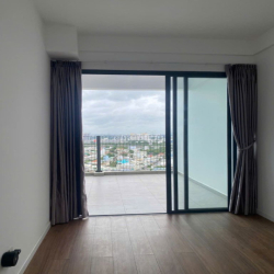 Cho thuê duplex(3pn+3wc) sân vườn, view 360 độ . Kế Q2 đi Q1 mất 20p.