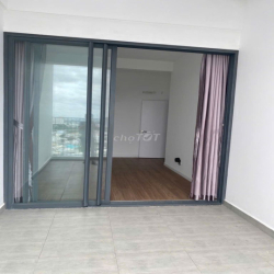 Cho thuê duplex(3pn+3wc) sân vườn, view 360 độ . Kế Q2 đi Q1 mất 20p.
